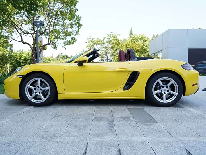 Фото 3 - Porsche 718