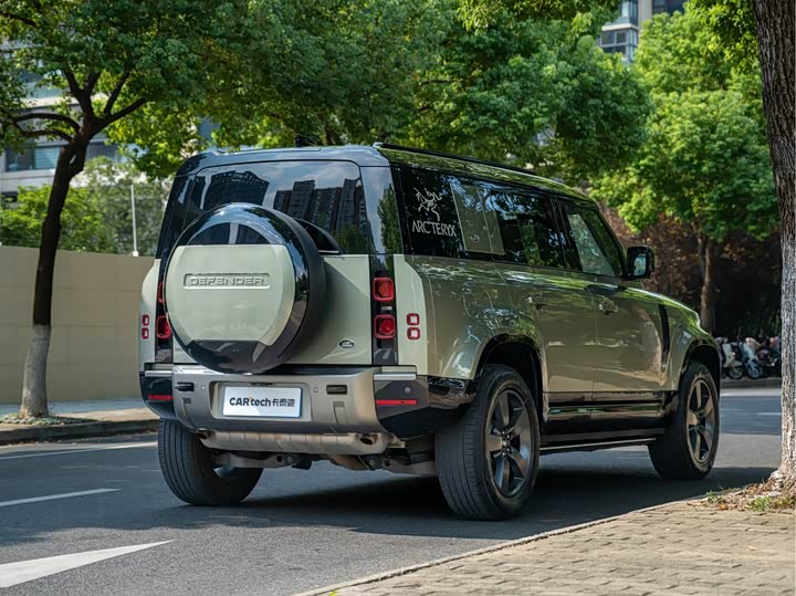 Фото 6 - Land Rover Defender