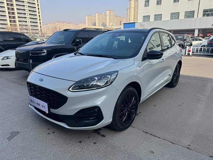 Фото 1 - Ford Escape