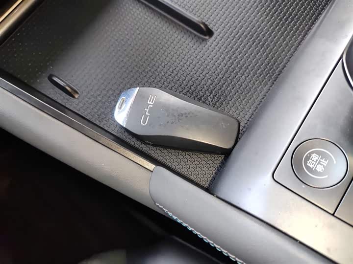 Фото 9 - BYD Qin L