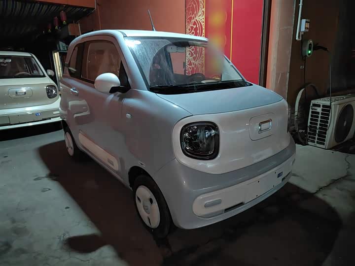 Фото 4 - Bestune Pony