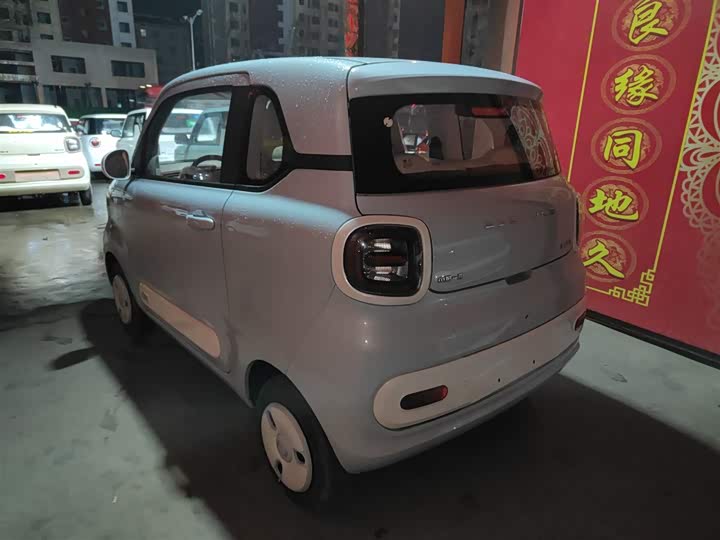 Фото 5 - Bestune Pony