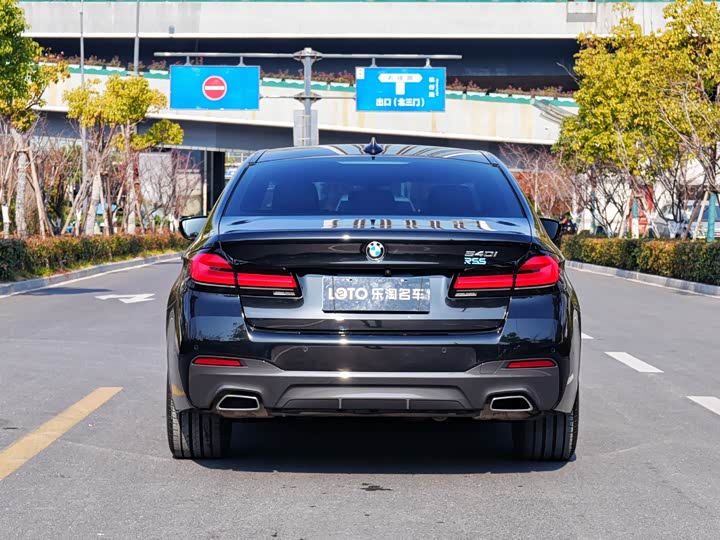 Фото 5 - BMW 5 Series