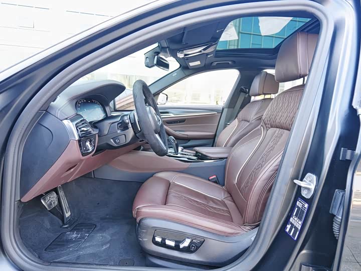 Фото 7 - BMW 5 Series