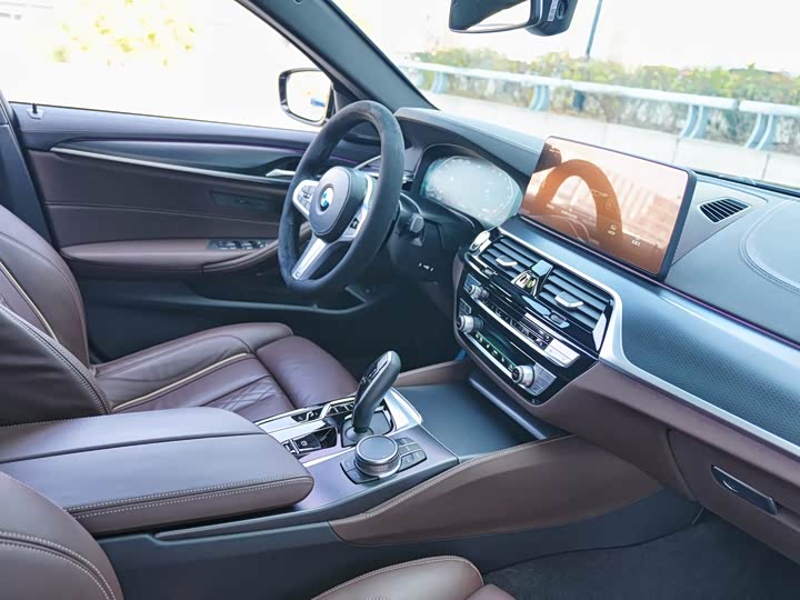 Фото 8 - BMW 5 Series