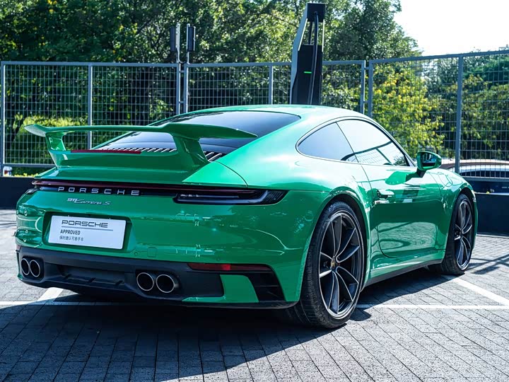 Фото 2 - Porsche 911