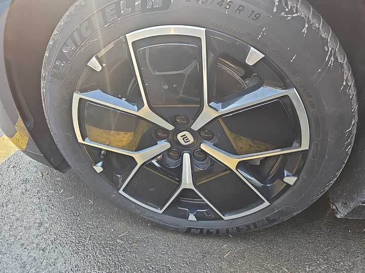 Фото 6 - Xiaomi SU7