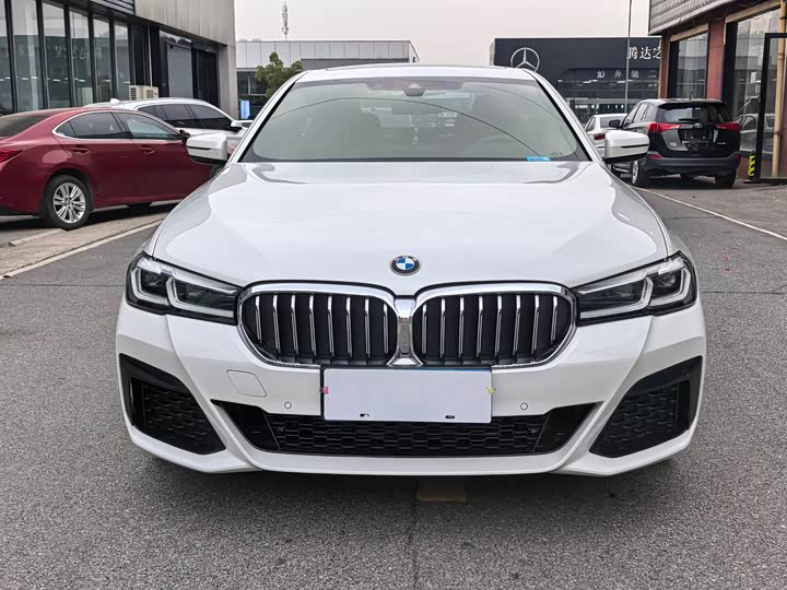 Фото 2 - BMW 5 Series