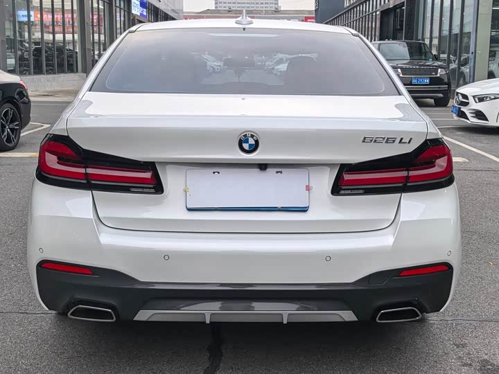 Фото 8 - BMW 5 Series