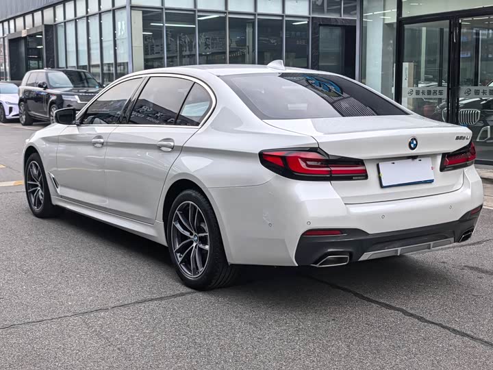 Фото 9 - BMW 5 Series