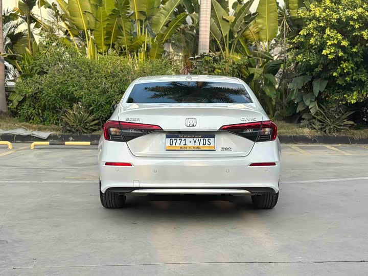 Фото 7 - Honda Civic