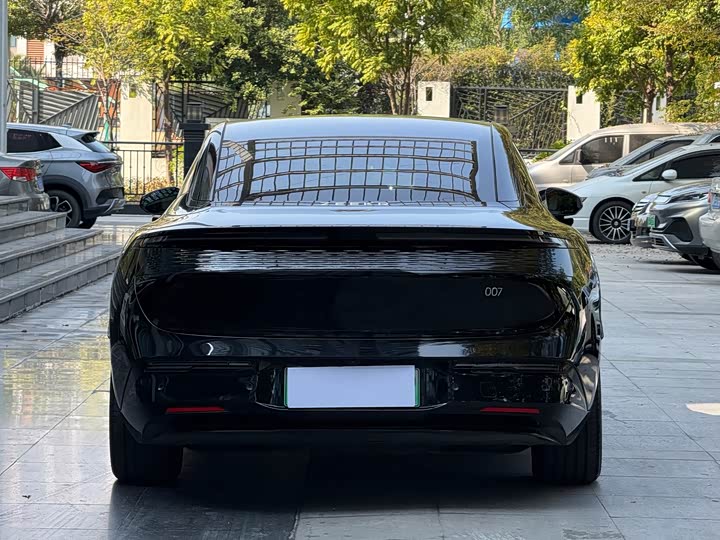 Фото 5 - Zeekr 007