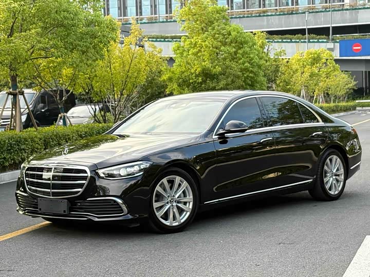 Фото 1 - Mercedes-Benz S-Class