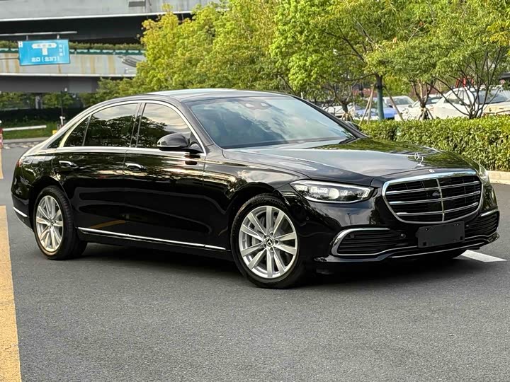 Фото 3 - Mercedes-Benz S-Class