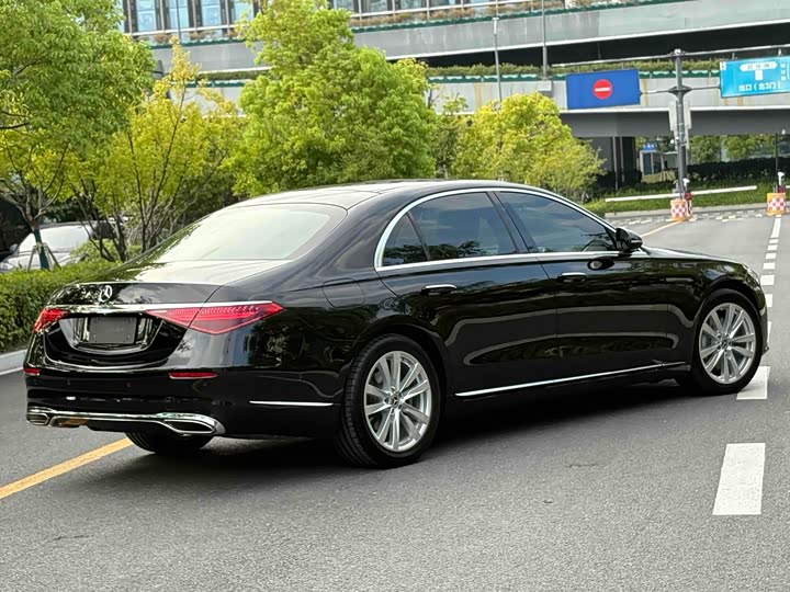 Фото 4 - Mercedes-Benz S-Class