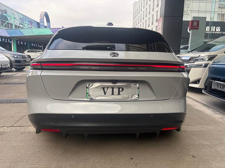 Фото 6 - Nio ET5T