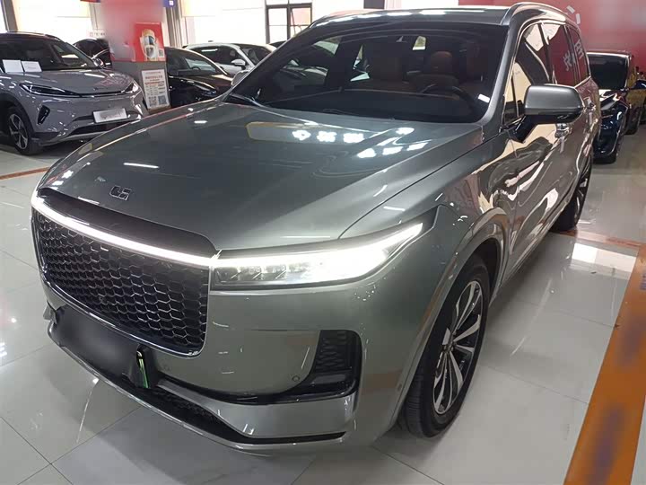 Фото 2 - LiXiang One