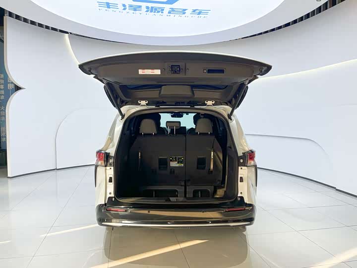 Фото 6 - Toyota Sienna