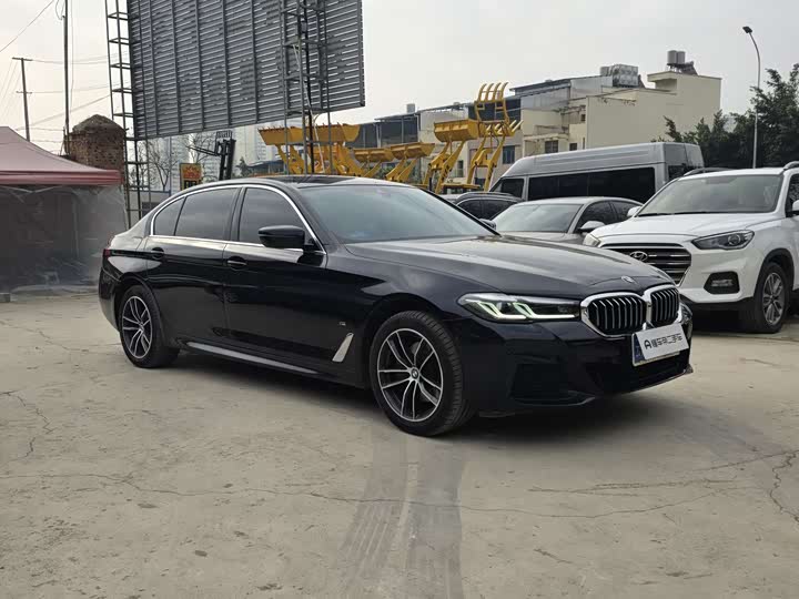 Фото 2 - BMW 5 Series