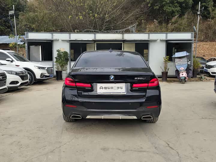 Фото 5 - BMW 5 Series