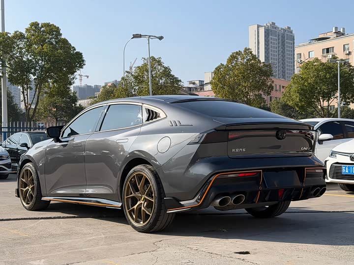 Фото 4 - Changan UNI-V