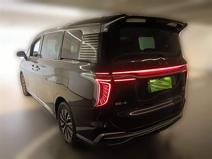 Фото 9 - Hongqi HQ9 Hybrid