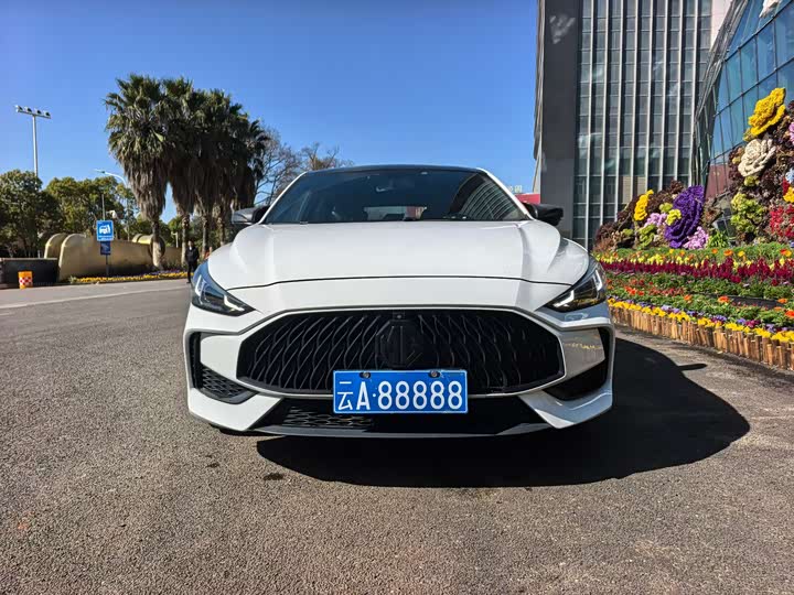 Фото 2 - MG Motor 5