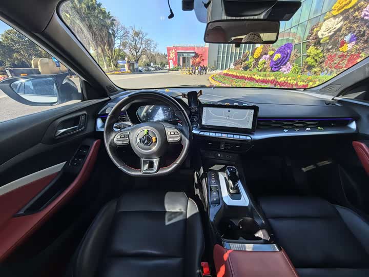 Фото 6 - MG Motor 5