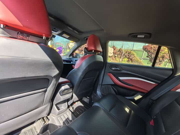 Фото 7 - MG Motor 5