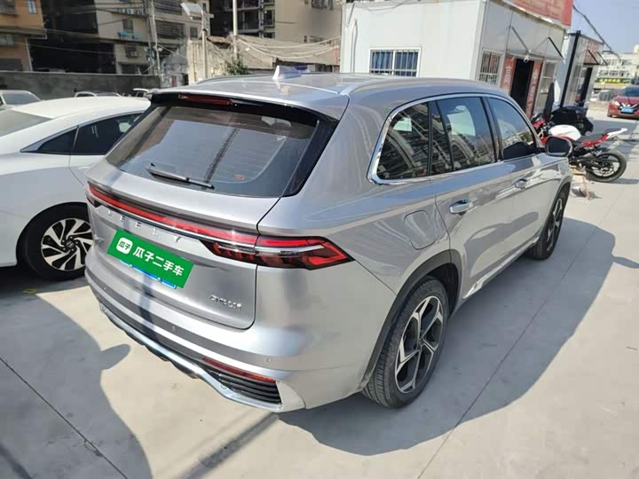 Фото 7 - Geely Monjaro