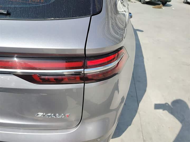 Фото 8 - Geely Monjaro