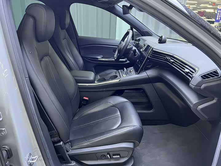 Фото 6 - Nio ES6