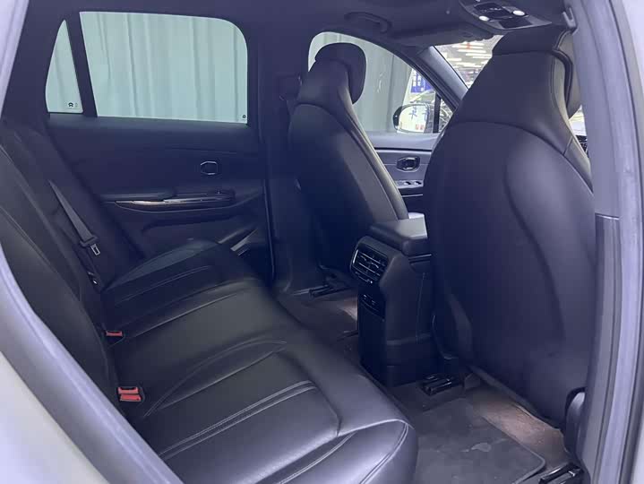 Фото 9 - Nio ES6