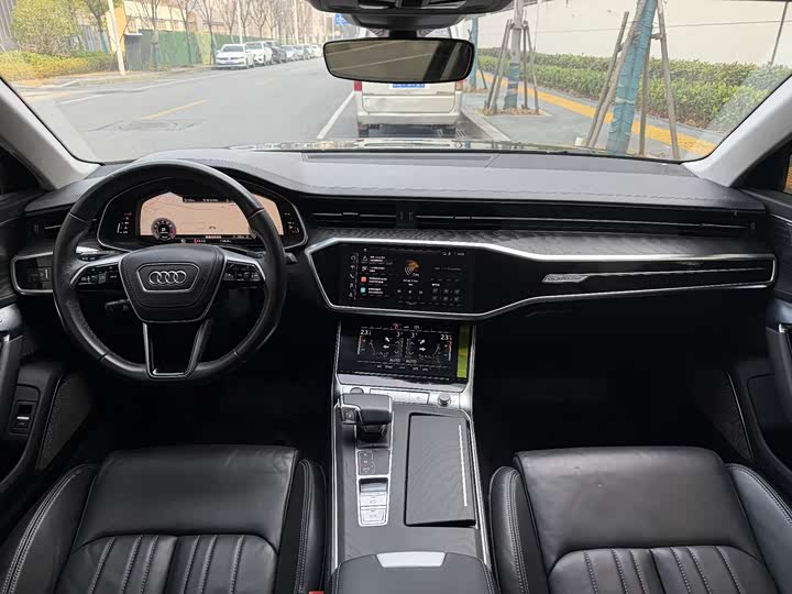 Фото 7 - Audi A6L