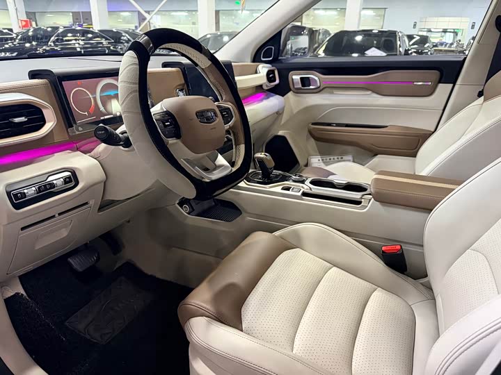 Фото 4 - Geely Icon