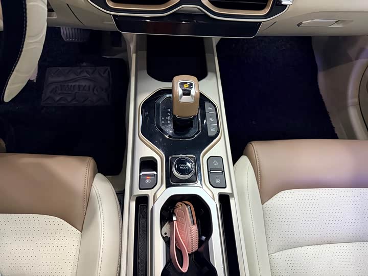 Фото 7 - Geely Icon