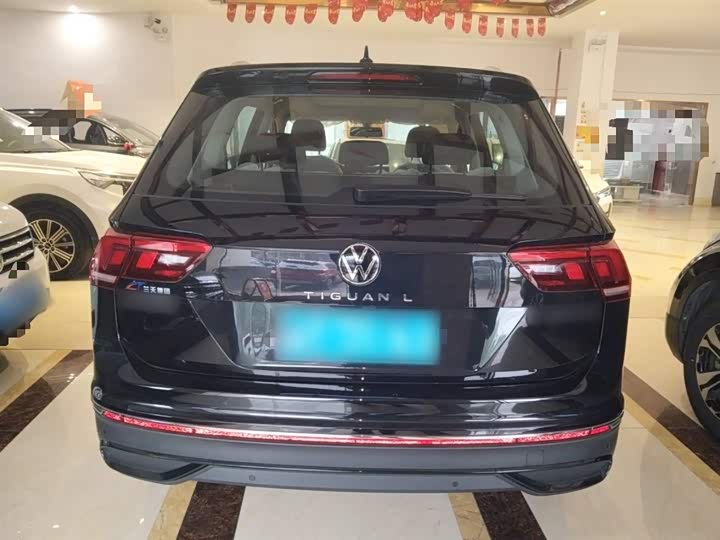 Фото 6 - Volkswagen Tiguan L Pro