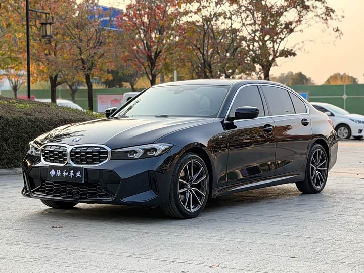 Фото 1 - BMW 3 Series