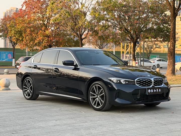 Фото 3 - BMW 3 Series