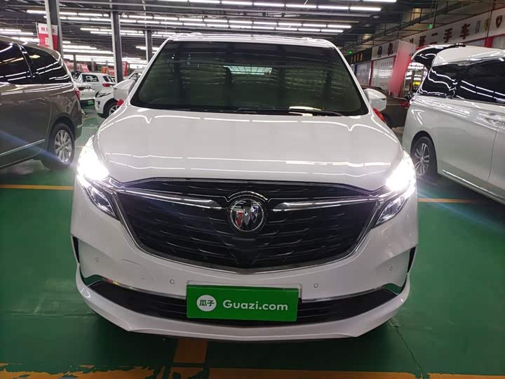 Фото 3 - Buick GL8 ES