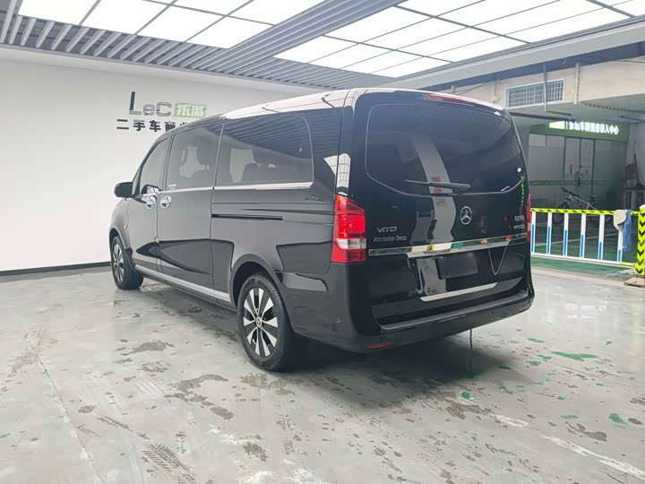 Фото 4 - Mercedes-Benz Vito