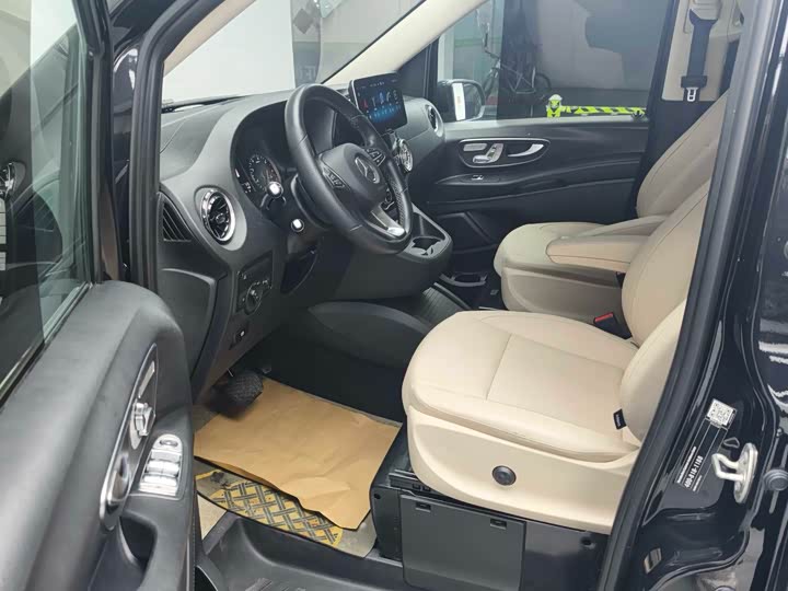 Фото 7 - Mercedes-Benz Vito