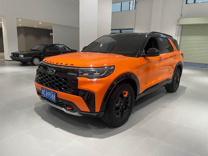 Фото 1 - Ford Explorer