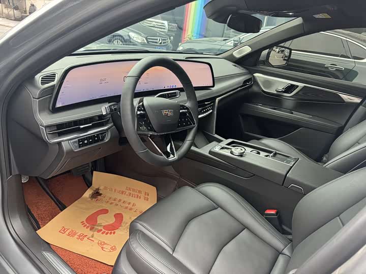 Фото 8 - Cadillac CT6