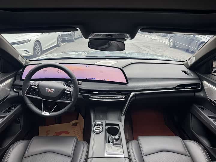 Фото 9 - Cadillac CT6