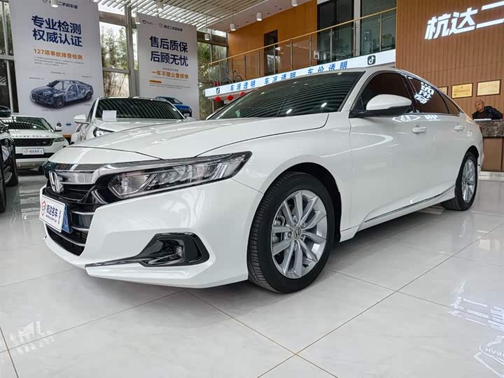 Фото 1 - Honda Accord