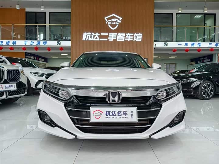 Фото 2 - Honda Accord