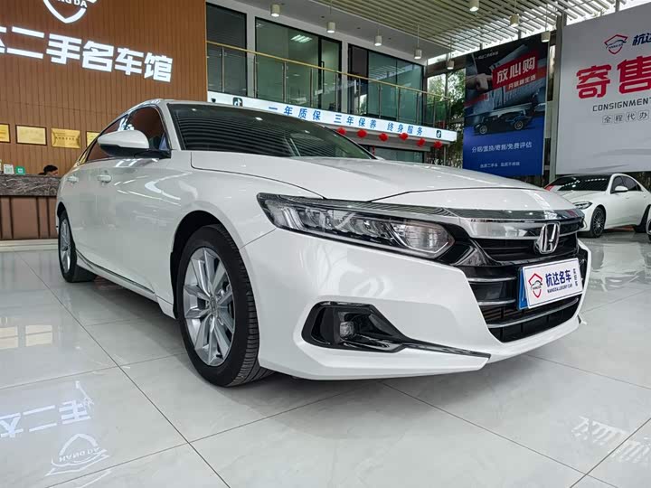 Фото 3 - Honda Accord