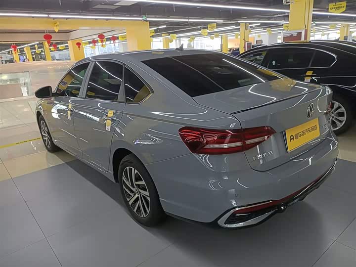 Фото 5 - Volkswagen Lavida