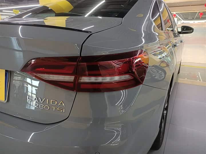 Фото 8 - Volkswagen Lavida